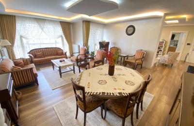 YAŞAMKENT DE ELİT ATASAYANLAR 3 Satılık köşe Daire Ara katta